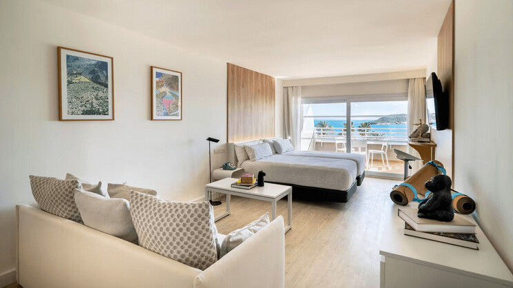 The Loft Junior Suite Frontal Sea View